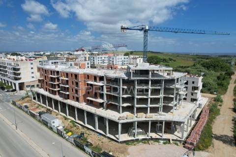 Penthouse t3 com vista mar , quinta do meio, sines