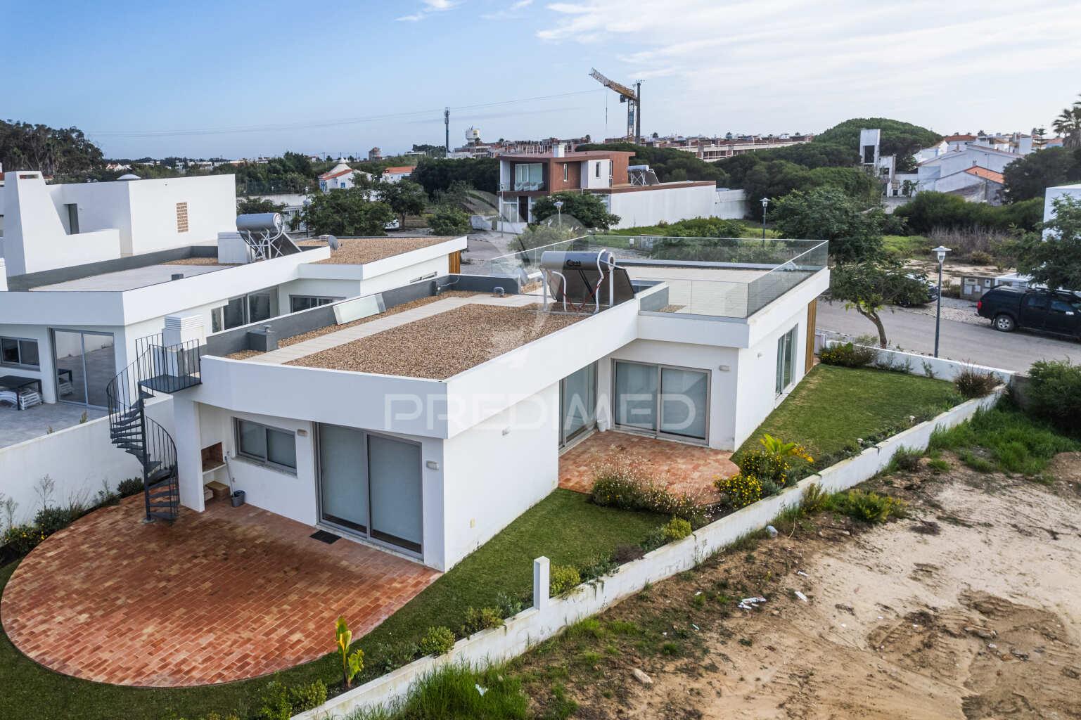 Moradia térrea t3, vista mar, em porto côvo