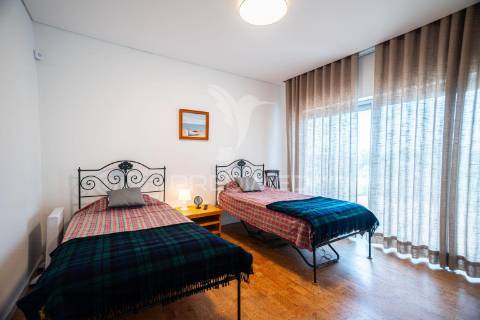 Moradia térrea t3, vista mar, em porto côvo