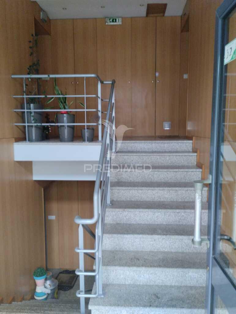 Apartamento t3 em fontelas - peso da régua