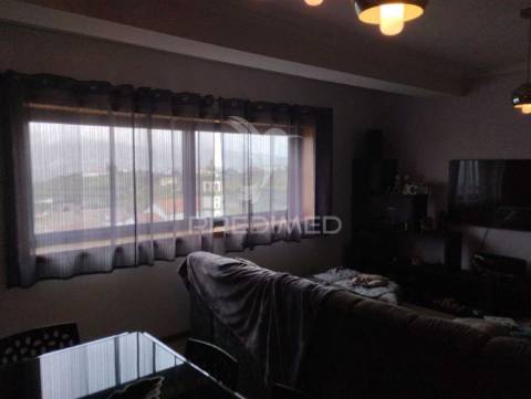 Apartamento t3 em fontelas - peso da régua