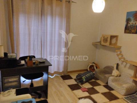 Apartamento t3 em fontelas - peso da régua