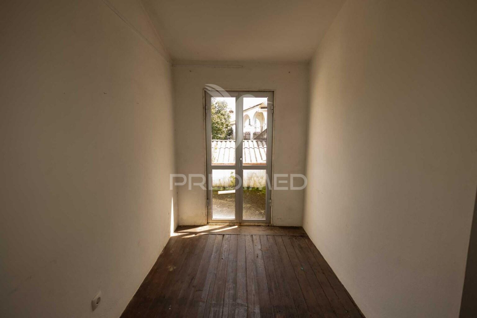 Moradia t3 no centro de borba