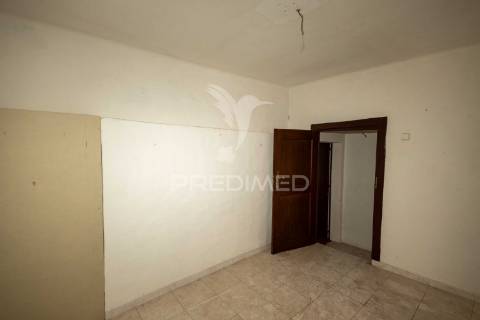 Moradia t3 no centro de borba