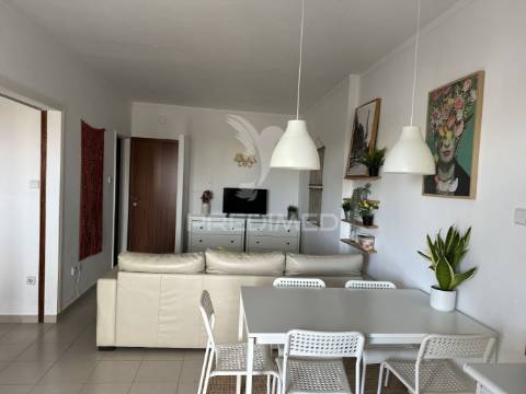 Apartamento t1 arrendamento 1 ano junto à praia da rocha
