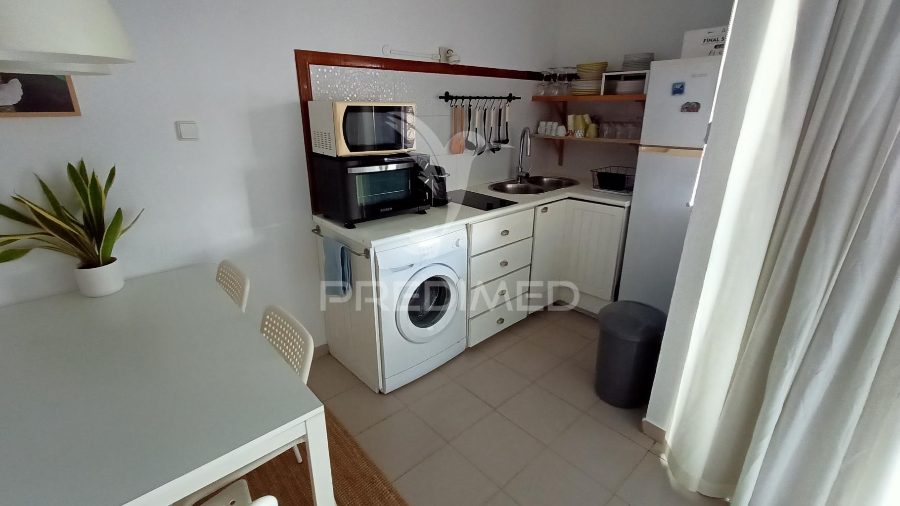 Apartamento t1 arrendamento 1 ano junto à praia da rocha