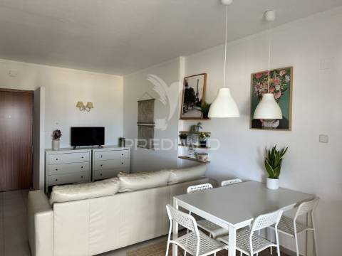 Apartamento t1 arrendamento 1 ano junto à praia da rocha
