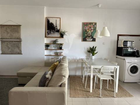 Apartamento t1 arrendamento 1 ano junto à praia da rocha
