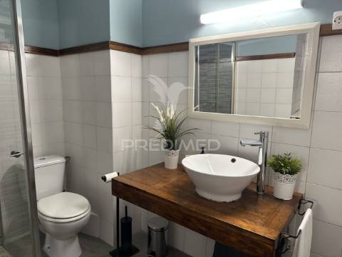 Apartamento t1 arrendamento 1 ano junto à praia da rocha