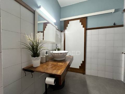 Apartamento t1 arrendamento 1 ano junto à praia da rocha
