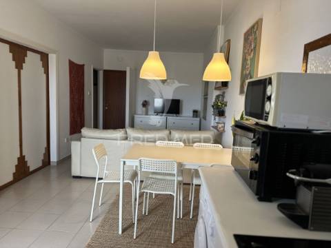 Apartamento t1 arrendamento 1 ano junto à praia da rocha