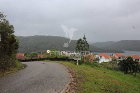 Agora com baixa de preço  terreno com possibilidade de  construção