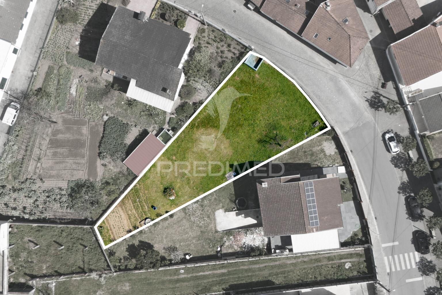 Terreno com 651 m² em panoias | braga