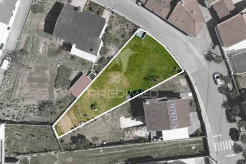 Terreno com 651 m² em panoias | braga