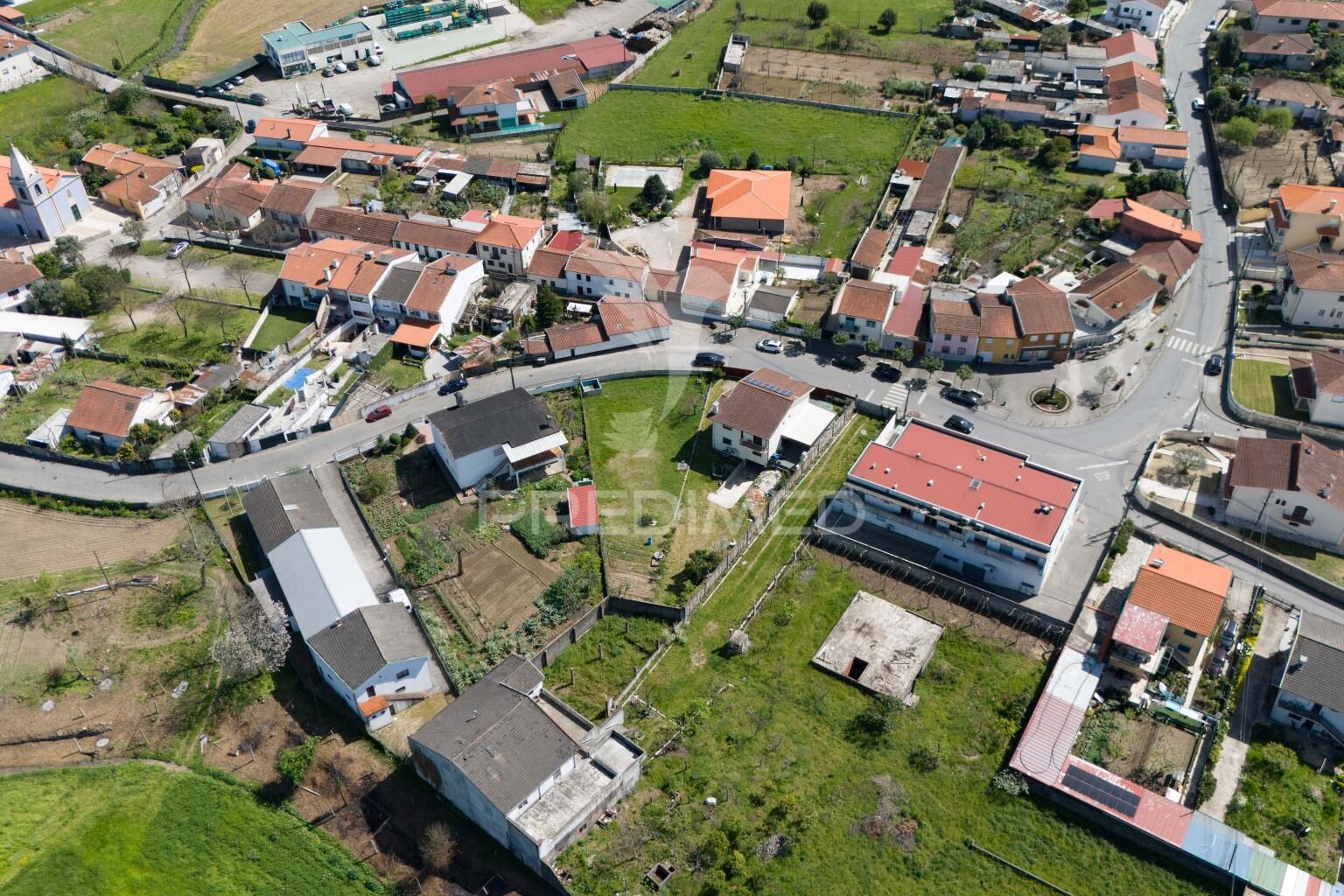 Terreno com 651 m² em panoias | braga
