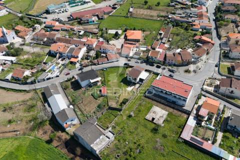 Terreno com 651 m² em panoias | braga