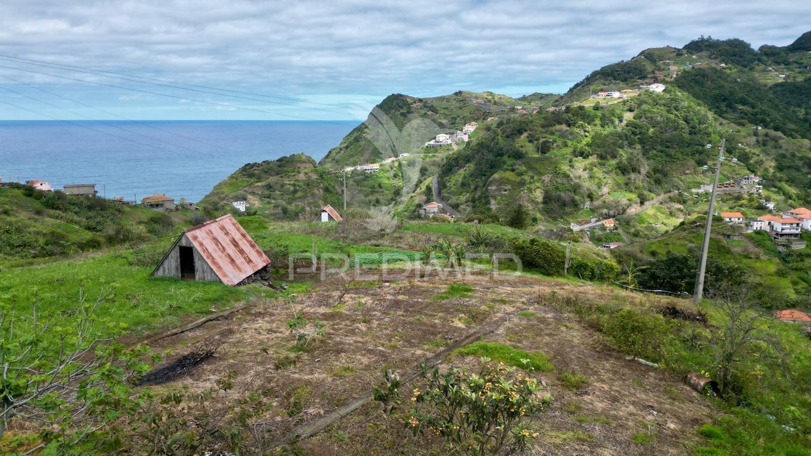 Terreno com 1198m2, porto da cruz