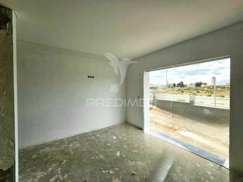Moradia isol. t3 c/piscina e garagem, vale choupo - azeitão