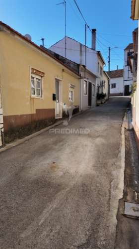 Moradia t2 em amiais de baixo – santarém