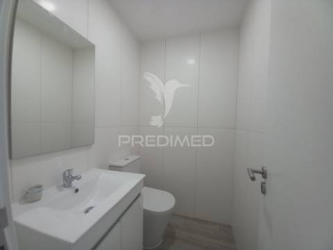 Fantastico duplex completamente restaurado na costa da caparica