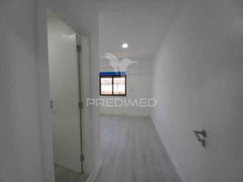 Fantastico duplex completamente restaurado na costa da caparica