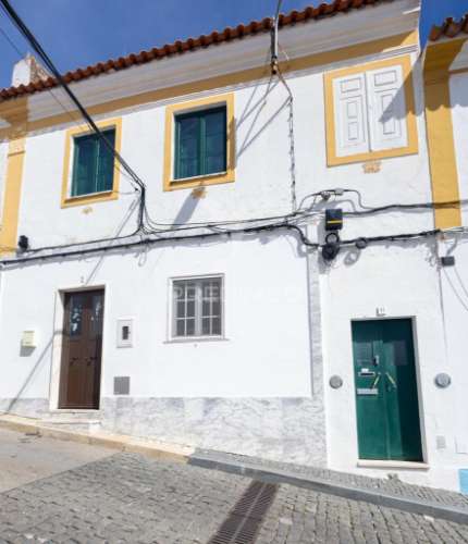 Apartamento t2 com terraço no alandroal