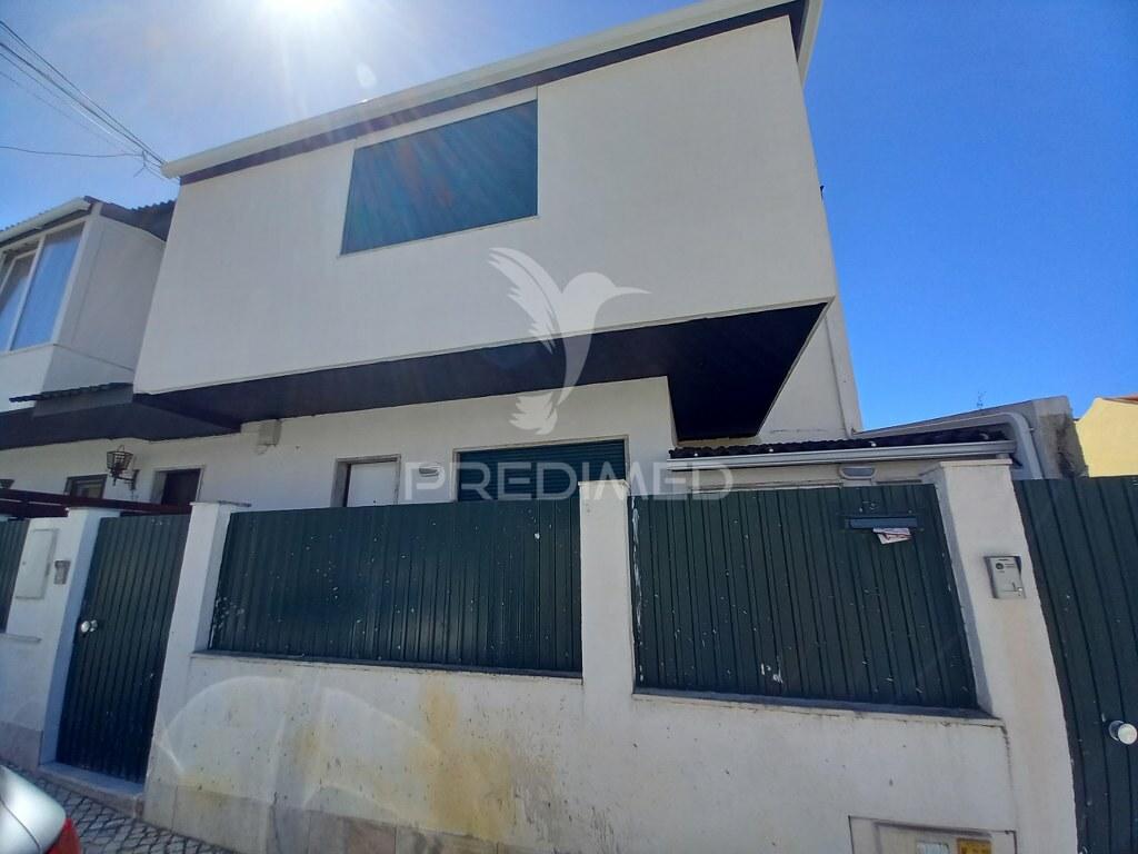 Moradia t3+2 | madorna | parede