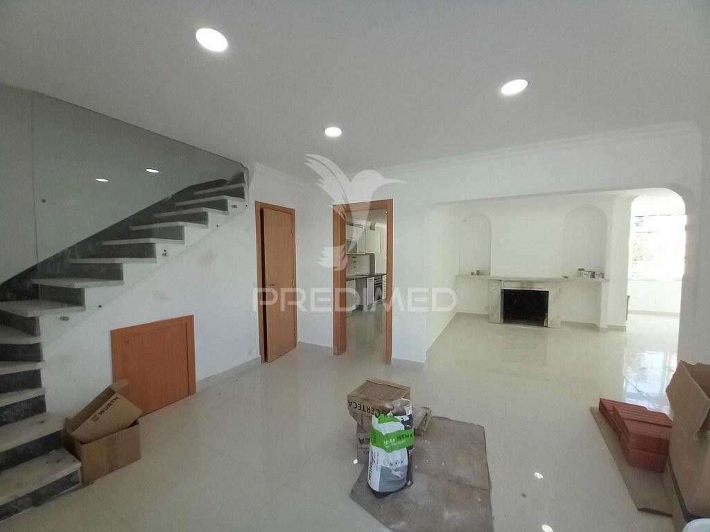 Moradia t3+2 | madorna | parede