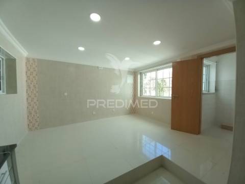 Moradia t3+2 | madorna | parede