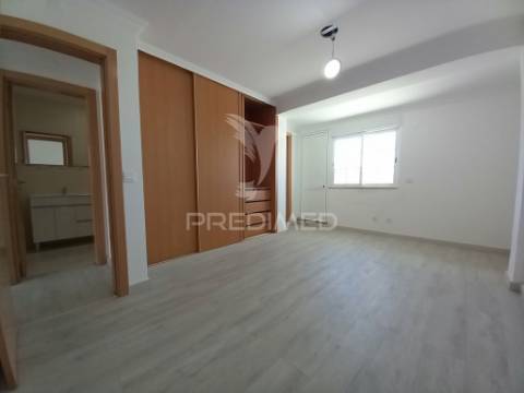 Moradia t3+2 | madorna | parede