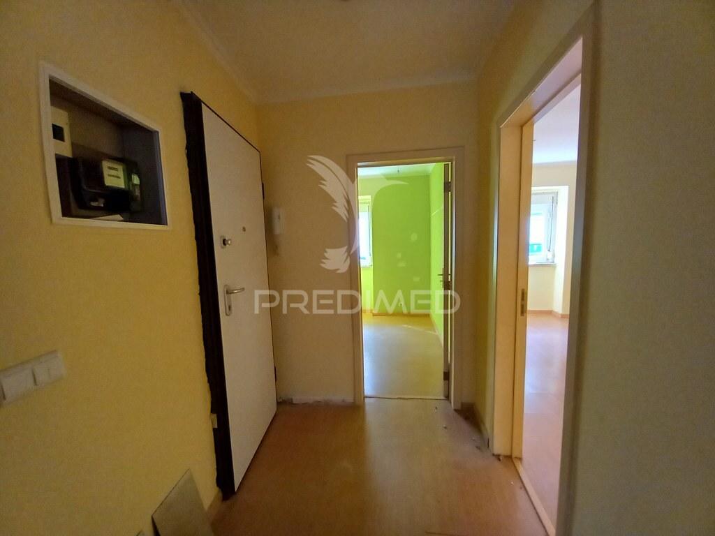 Apartamento t1 | remodelado | amadora