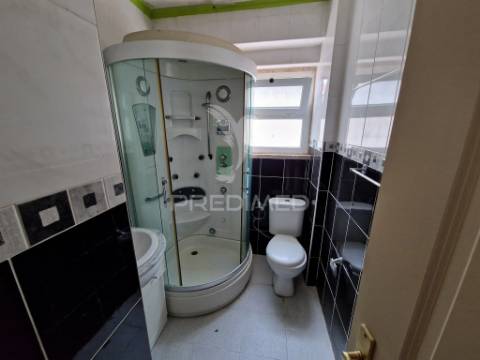Apartamento t1 | remodelado | amadora