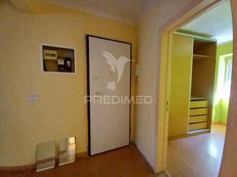 Apartamento t1 | remodelado | amadora