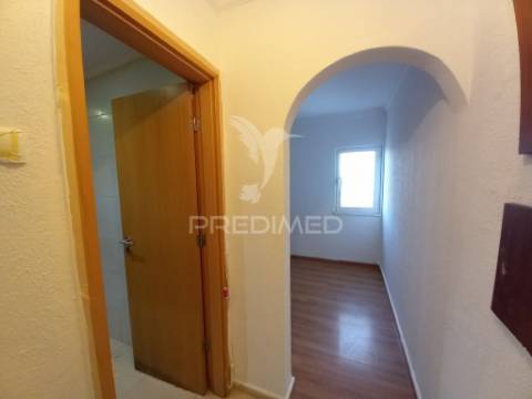 Apartamento t2 | remodelado | cascais
