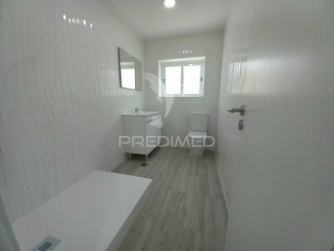 Apartamento t2 | remodelado e equipado | ericeira