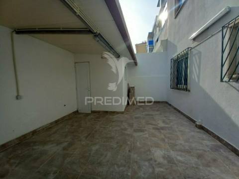 Apartamento t2 | remodelado e equipado | ericeira