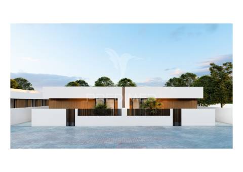 Moradia t4 térrea, com 3 suites e piscina no condomínio tower village