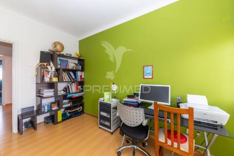 Andar moradia t3 , com garagem,setúbal.