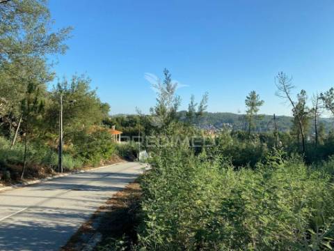Terreno para construção de moradia isolada