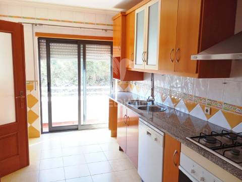 Apartamento t2 duplex garagem varandas  na foz do arelho