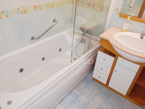 Apartamento t2 duplex garagem varandas  na foz do arelho