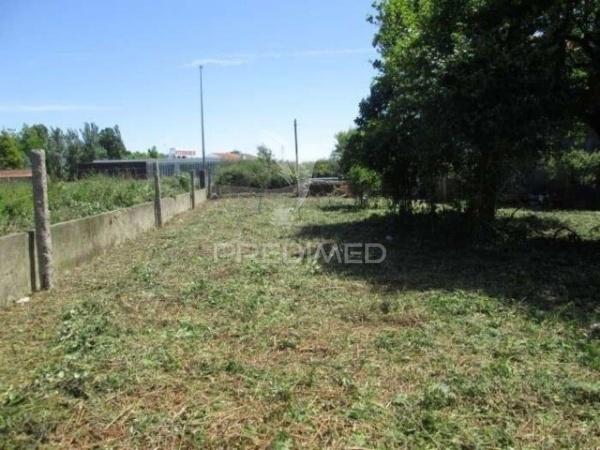 Terreno com potencial em zona residencial consolidada – carvalhos, vila nova gaia