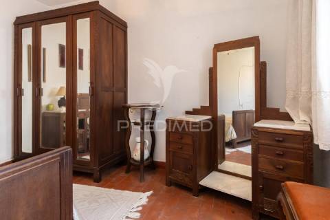 Quinta com terreno de 6500m2 no barreiro