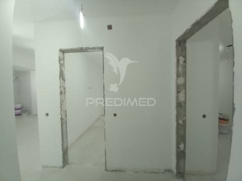 Apartamento t2 totalmente restaurado no laranjeiro