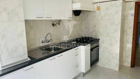T2 - arrendamento - alto do seixalinho, lavradio