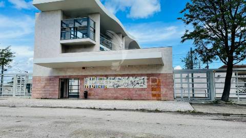 T2 - arrendamento - alto do seixalinho, lavradio