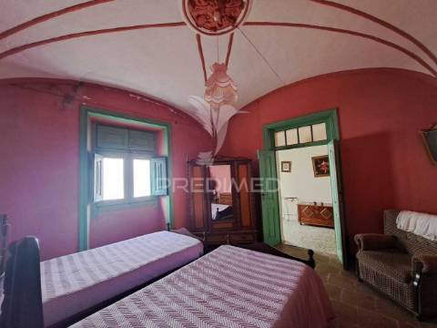 Casinha típica alentejana t2 com quintal e terraço