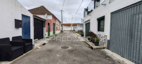 Moradia v1+2 para venda benavente