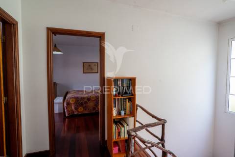 Moradia t3 isolada com garagem e quintal – machico