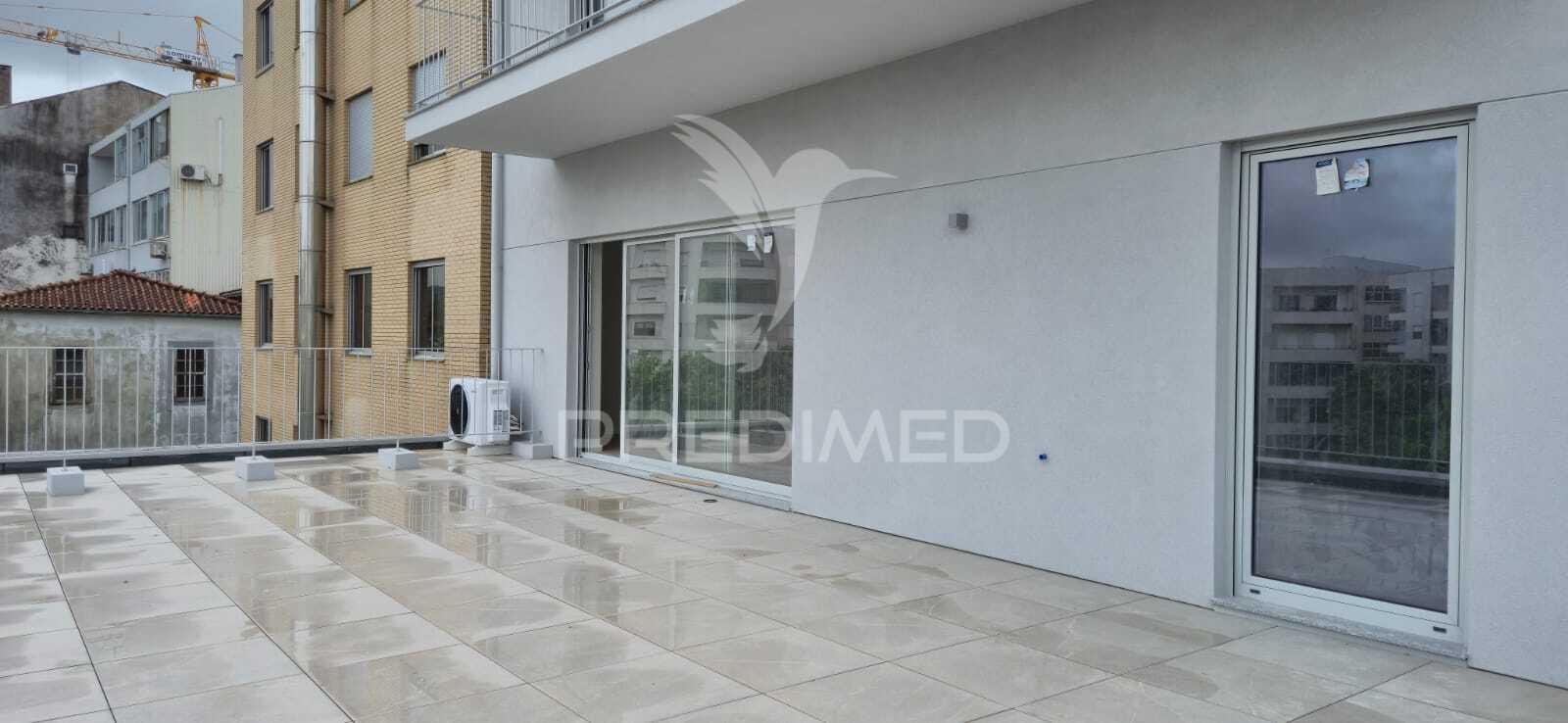 Empreendimento com apartamento t2 em s.vicente, braga
